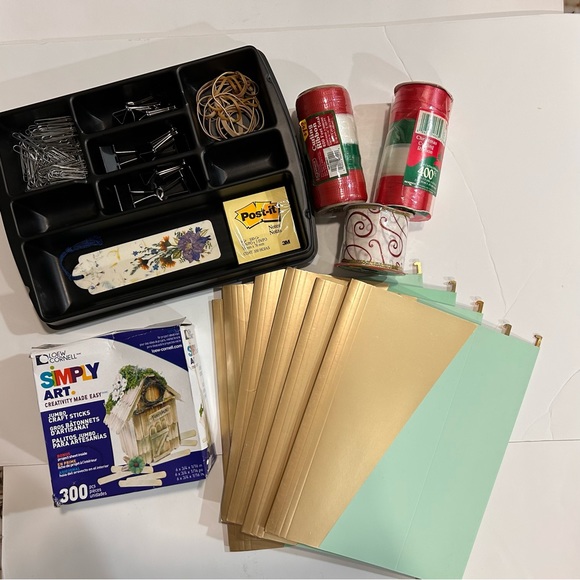 Portable Plastic Storage Box With Handle - Picture 12 of 12